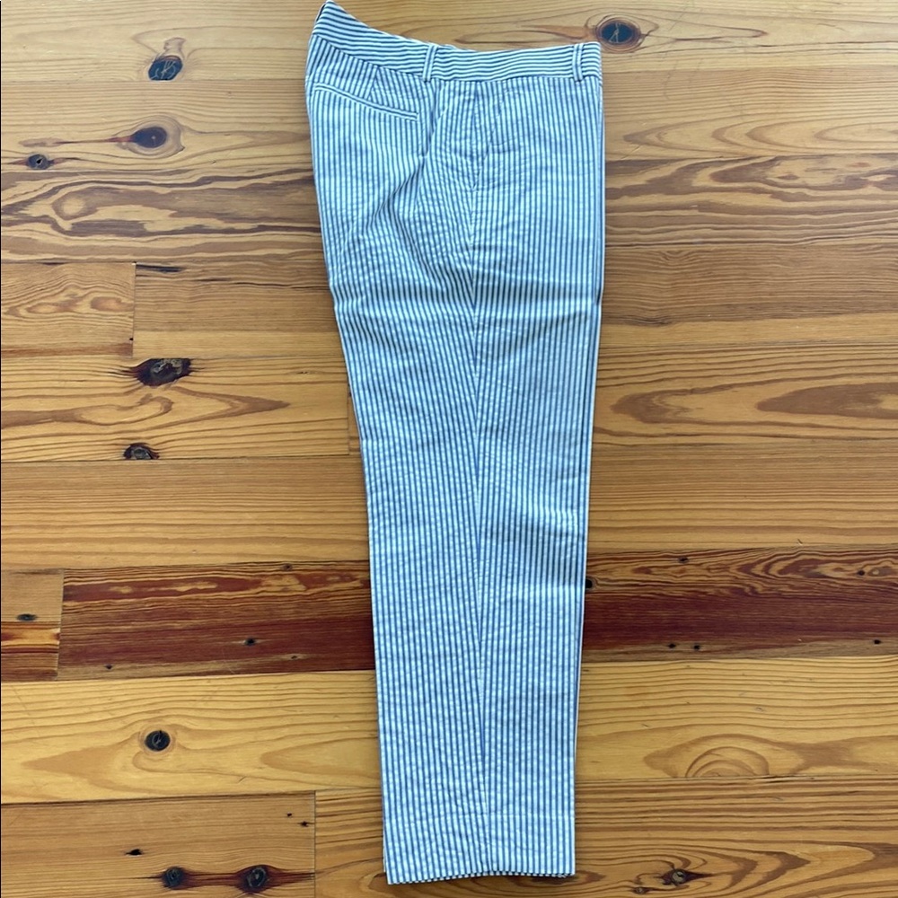 Banana Republic women’s blue and white Seersucker pants